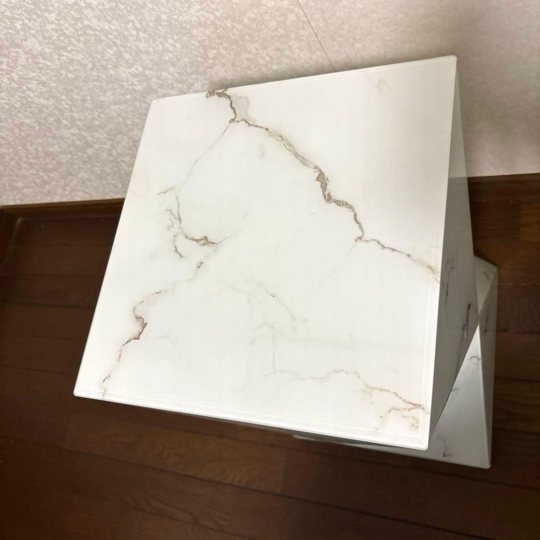 【美品】KARE ラグジュアリートライアングル マーブル サイドテーブル 廃盤品