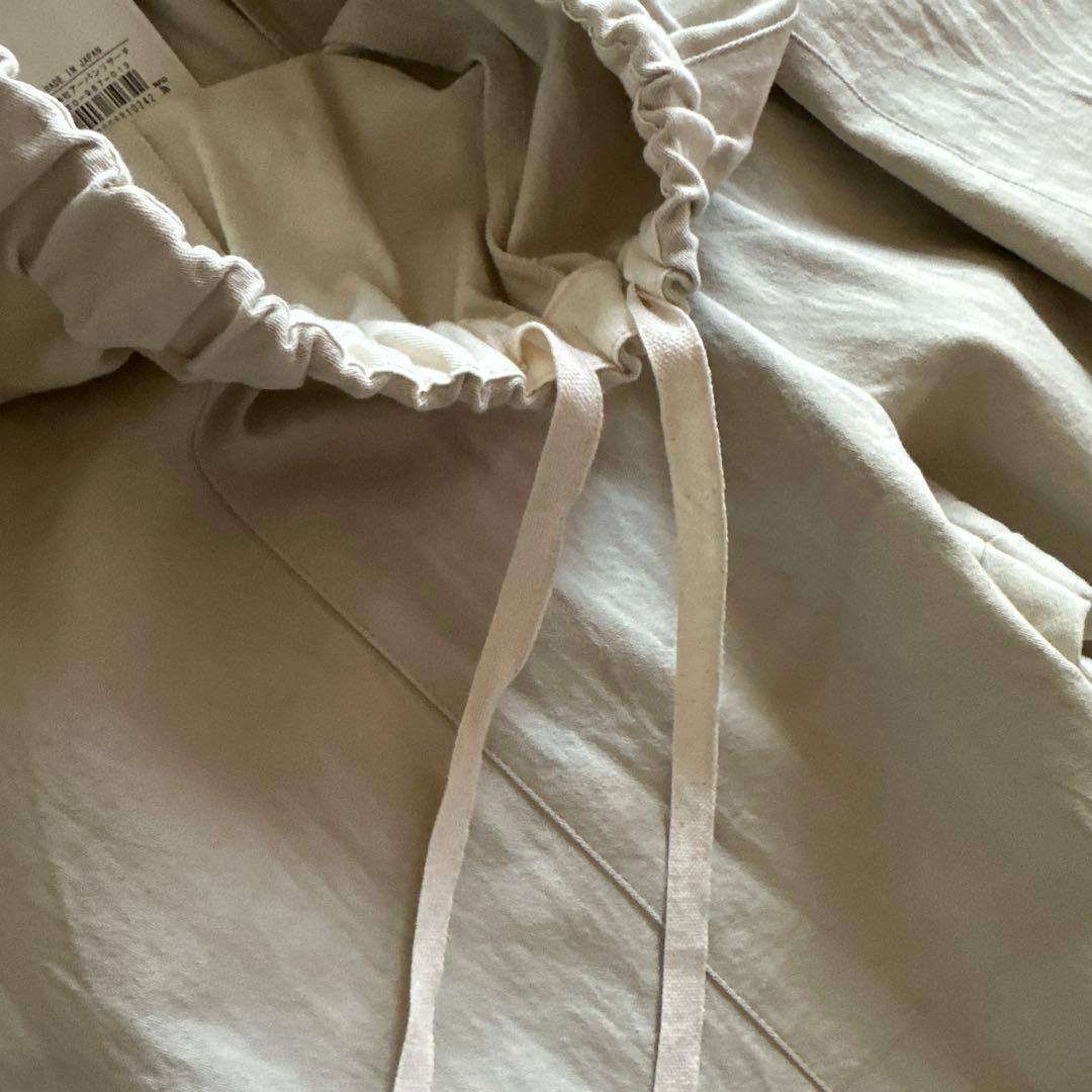 かぐれ　25年SSボリームパンツ　新品タグ付き未使用 バルーン　アイボリー