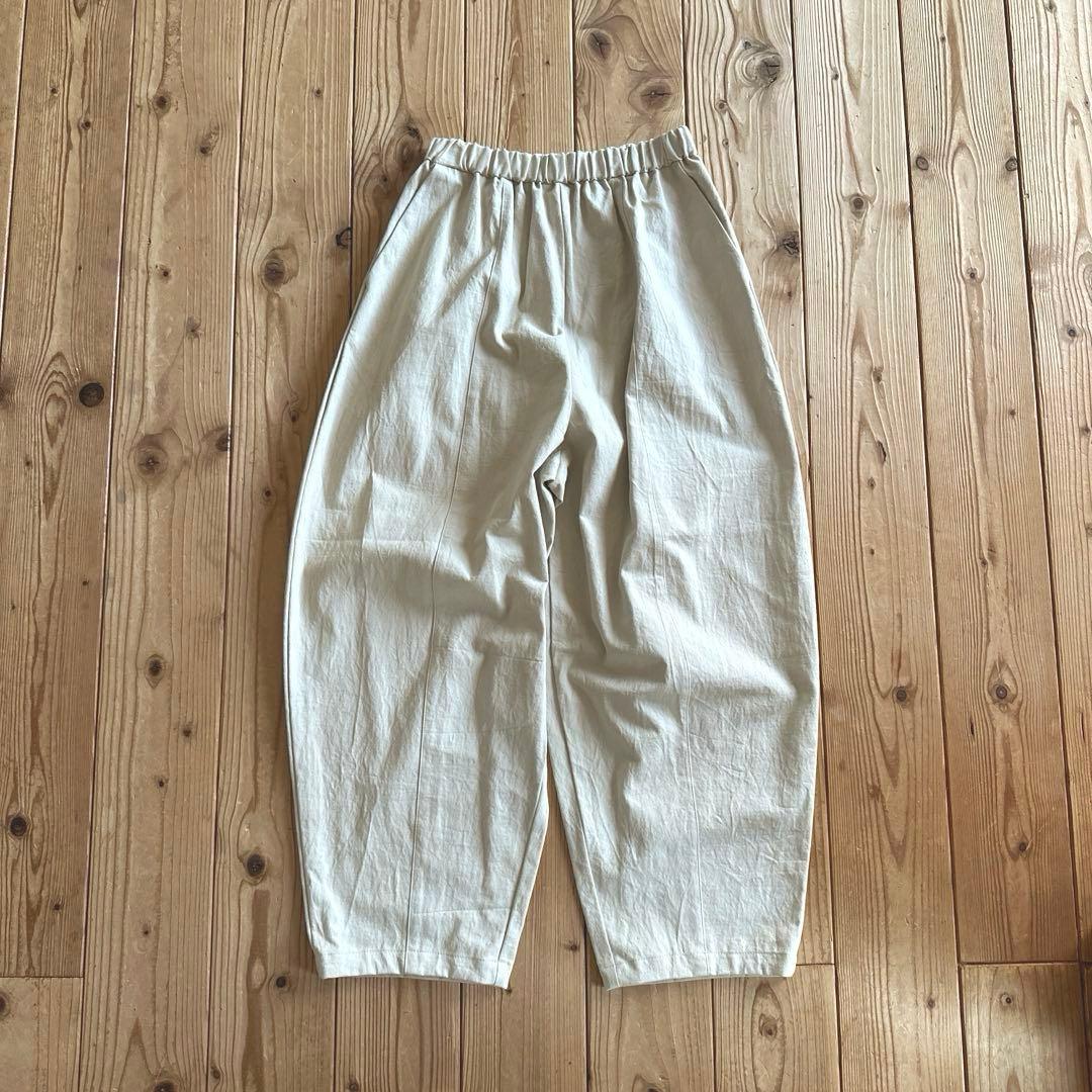 かぐれ　25年SSボリームパンツ　新品タグ付き未使用 バルーン　アイボリー