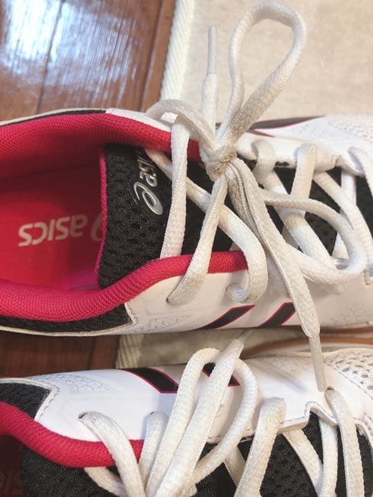 バレーシューズ・膝＆肘サポーター