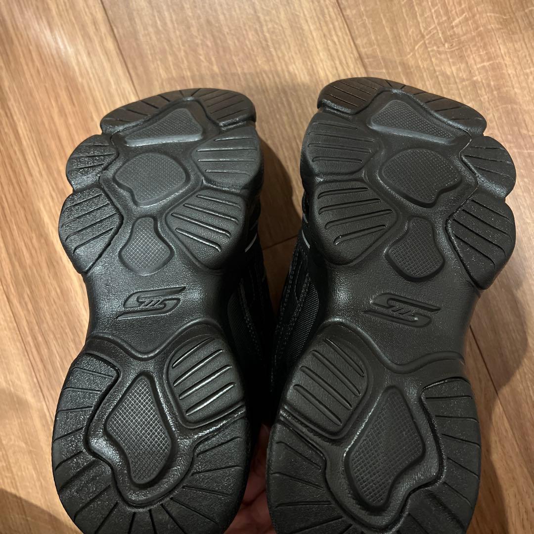 SKECHERS BOBS スリップインズブラック スニーカー