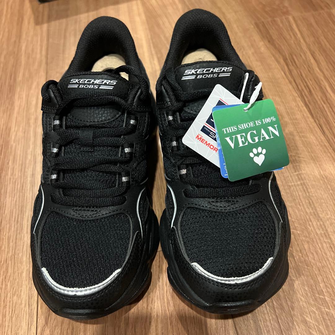 SKECHERS BOBS スリップインズブラック スニーカー