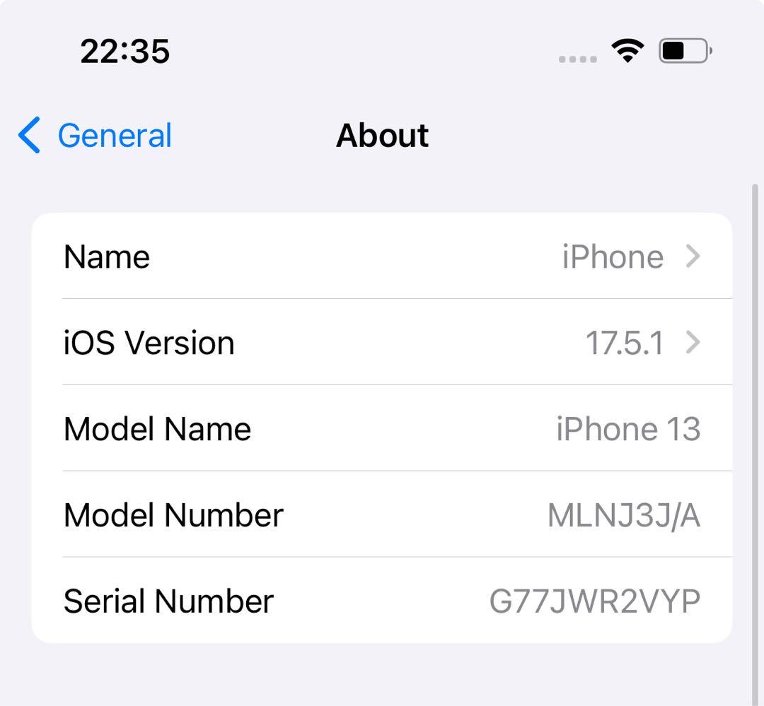 iPhone 13 256GB　バッテリー新品交換済み