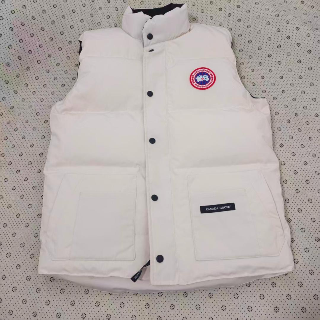 ✨極美✨   ホワイト ダウンベスト