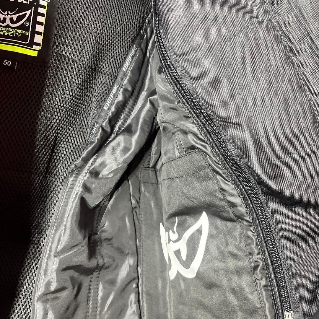 新品50BERIK RACING-GP レザージャケット 黒/赤/白