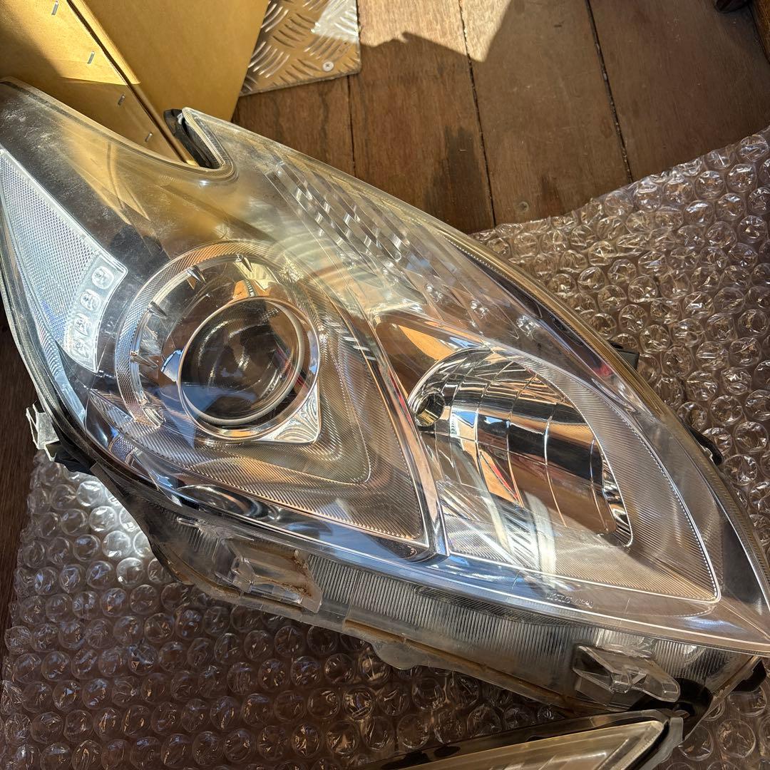 30プリウスヘッドライト