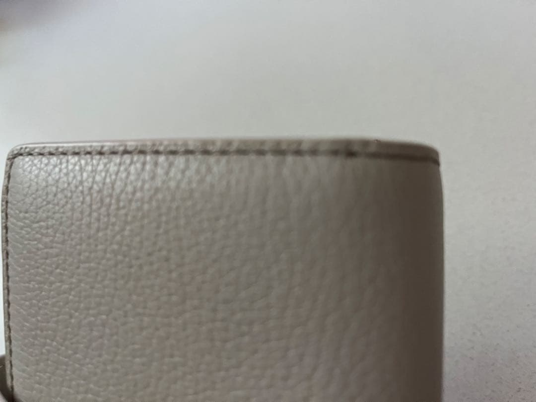 未使用級　FURLA　フルラ　二つ折り財布　レザー　バイカラー　アーチロゴ