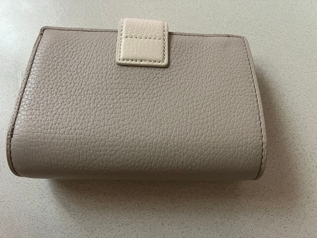 未使用級　FURLA　フルラ　二つ折り財布　レザー　バイカラー　アーチロゴ