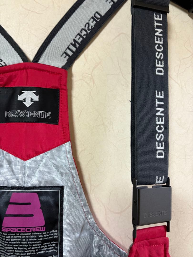 DESCENTE デサント　スキーウェア　赤