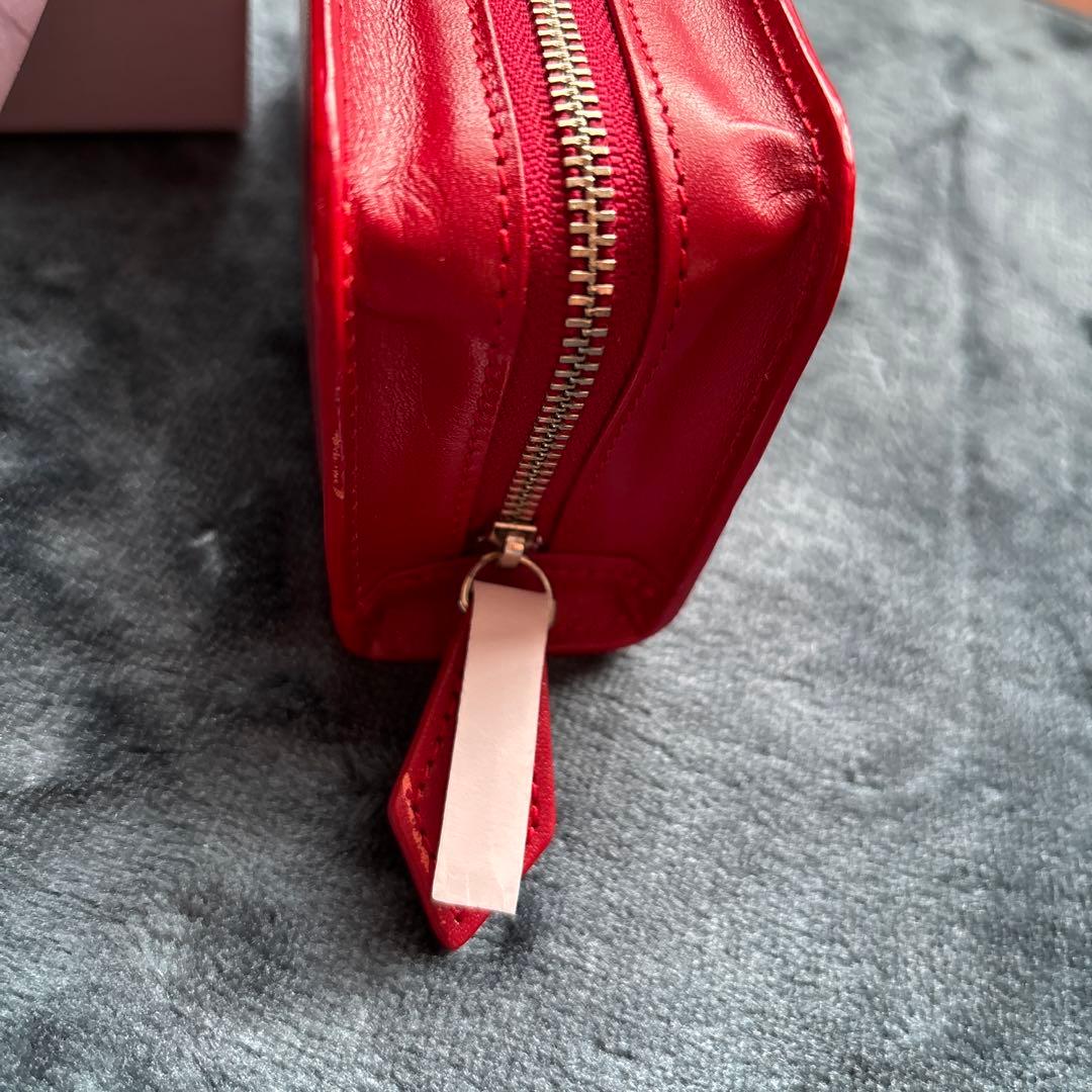 セール！Vivienne Westwood マルチケース 赤