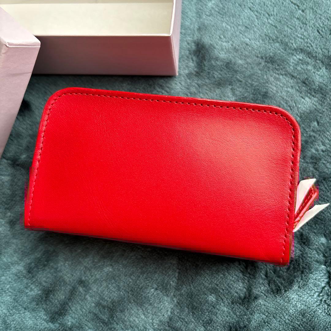 セール！Vivienne Westwood マルチケース 赤