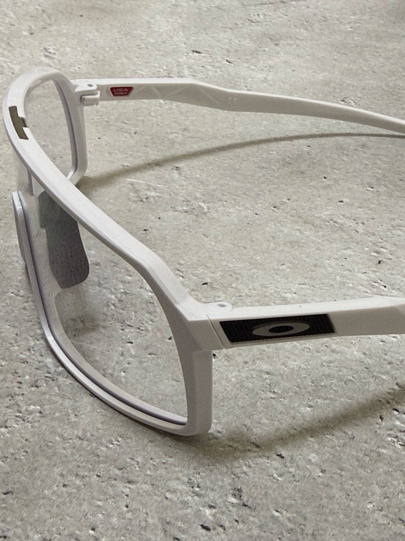 最終値下げ オークリー（Oakley）Sutroスートロ サングラス クリア