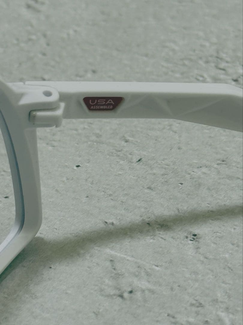 最終値下げ オークリー（Oakley）Sutroスートロ サングラス クリア