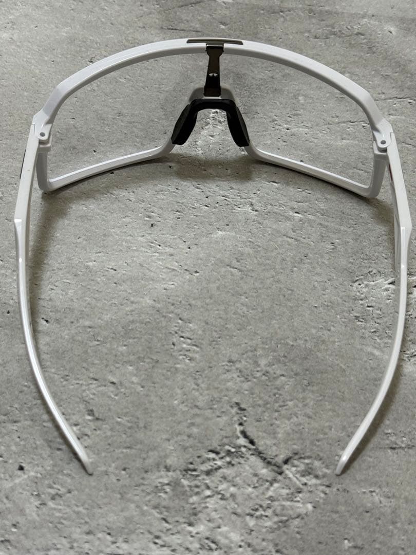 最終値下げ オークリー（Oakley）Sutroスートロ サングラス クリア