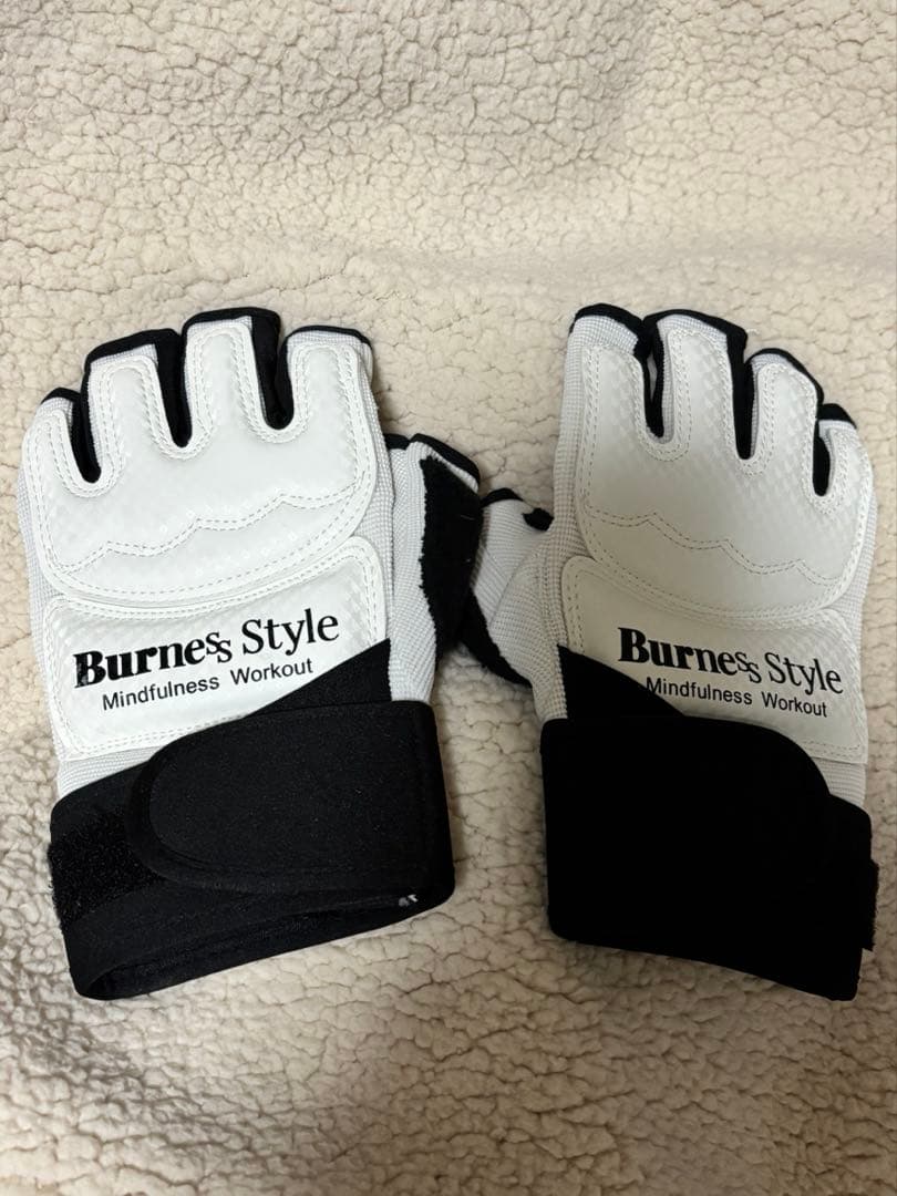 バーネススタイル　ボクシング　グローブ＆シューズ　セット　Sサイズ