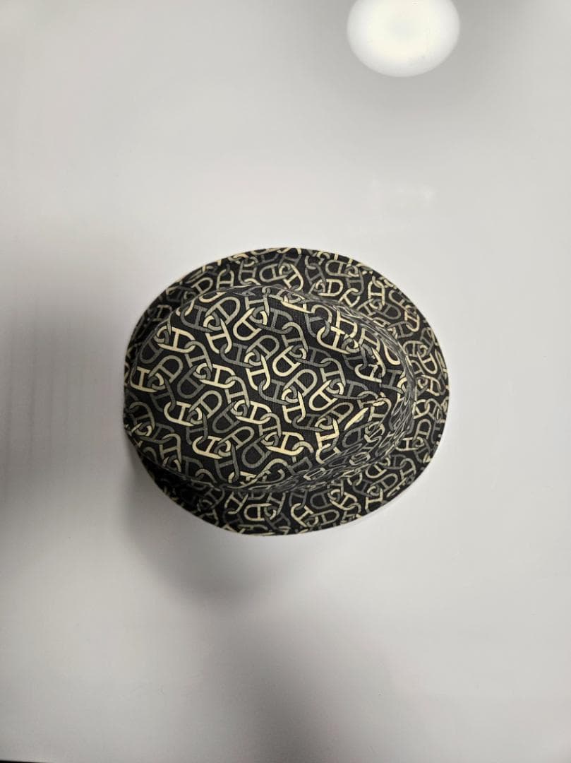 値下げ今だけ未使用HERMES エルメスハット シェーヌダンクル柄 60男女共