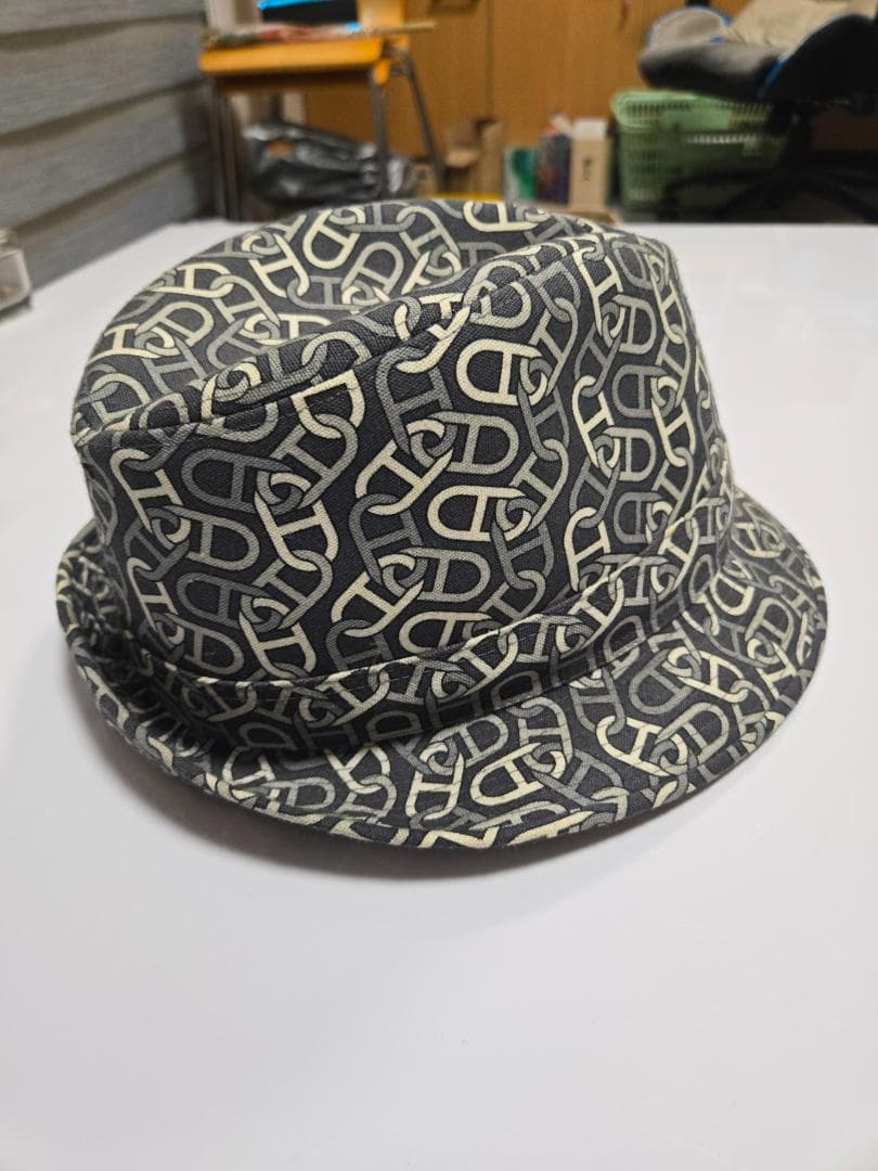 値下げ今だけ未使用HERMES エルメスハット シェーヌダンクル柄 60男女共