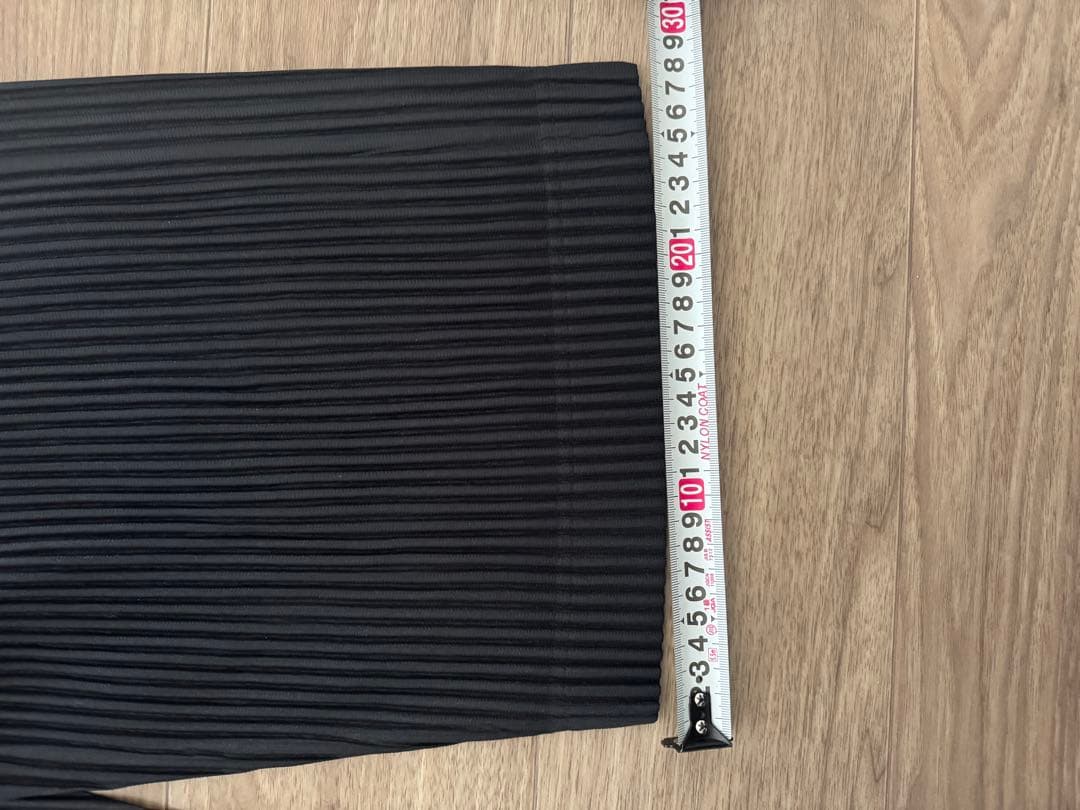 オムプリッセ　プリーツ クロップドパンツ