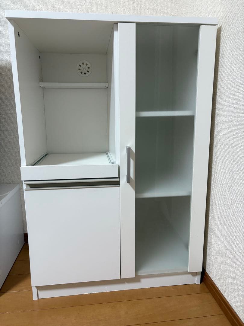 ニトリ　ホワイトレンジ台食器棚