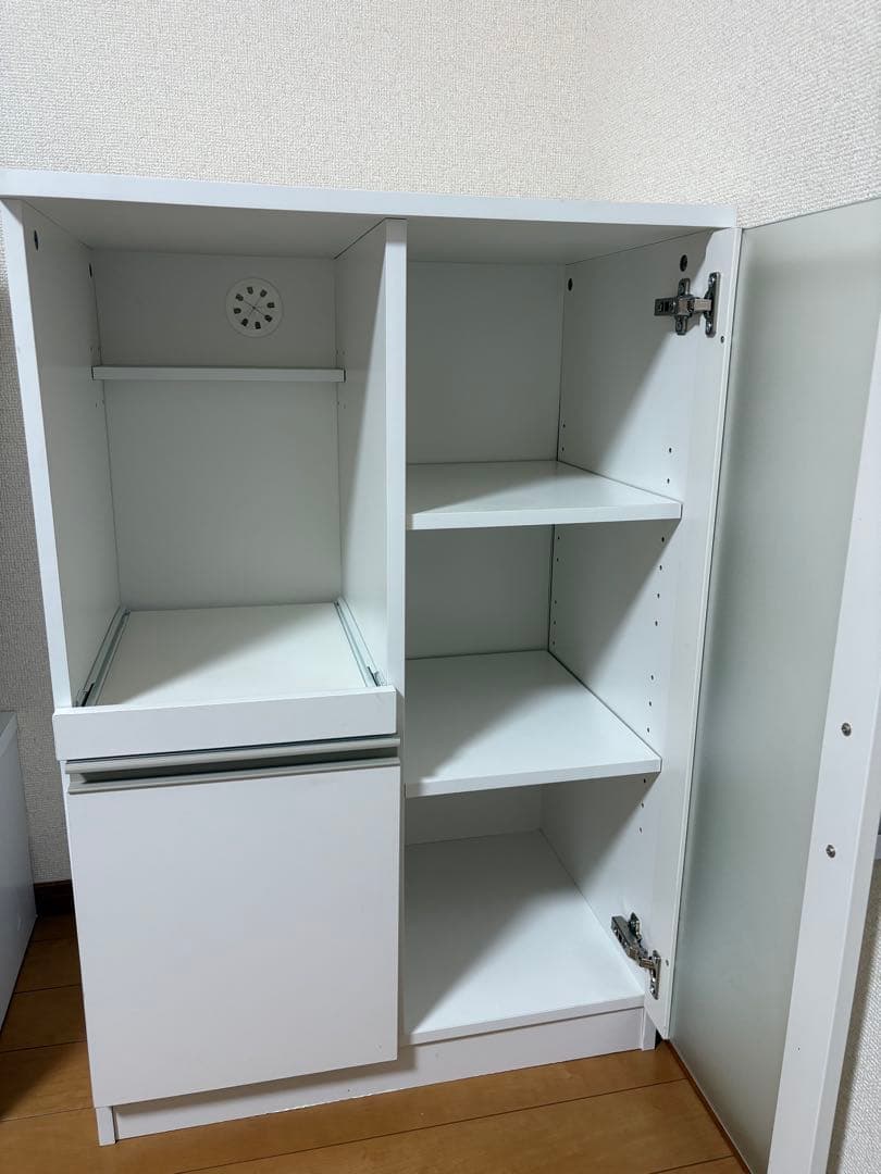 ニトリ　ホワイトレンジ台食器棚