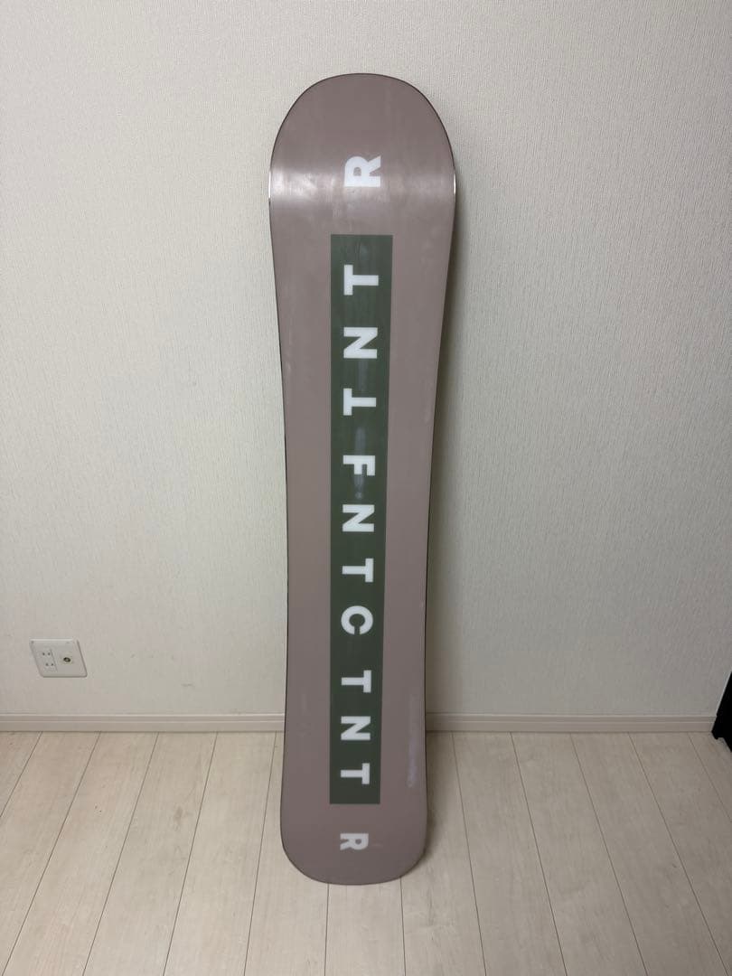 FNTC TNTR 153ベージュリフト1本のみの滑走