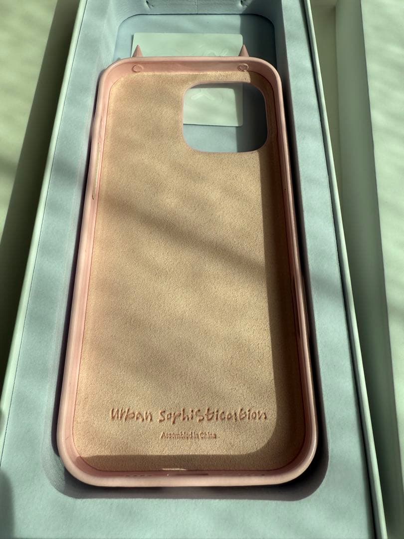 iPhoneアクセサリー urbansophistication Puffer Case Cupid