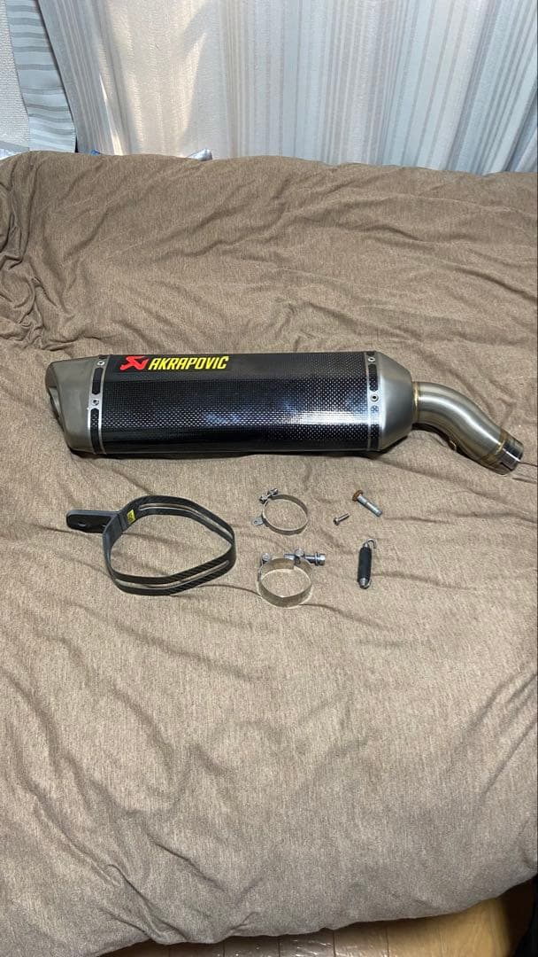 値段交渉可能 ZX25R AKRAPOVIC カーボン マフラー 政府認証