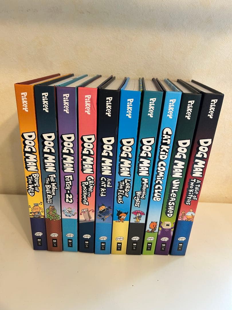 【美品】洋書Dav Pilkey著 DOGMANのハードカバー10冊