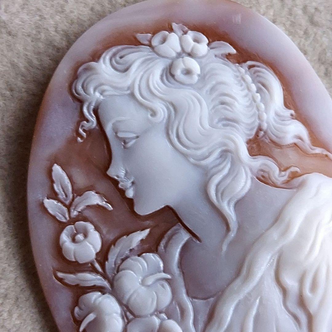 女性　シェル　カメオ　ルース