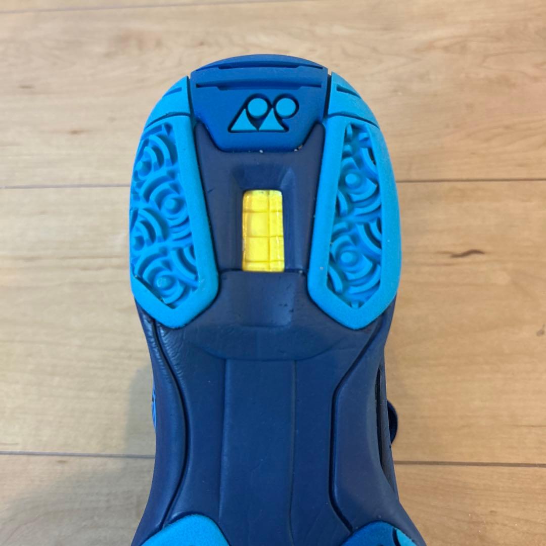 【未使用に近い】ヨネックス パワークッション エアラスダッシュ 27.0cm