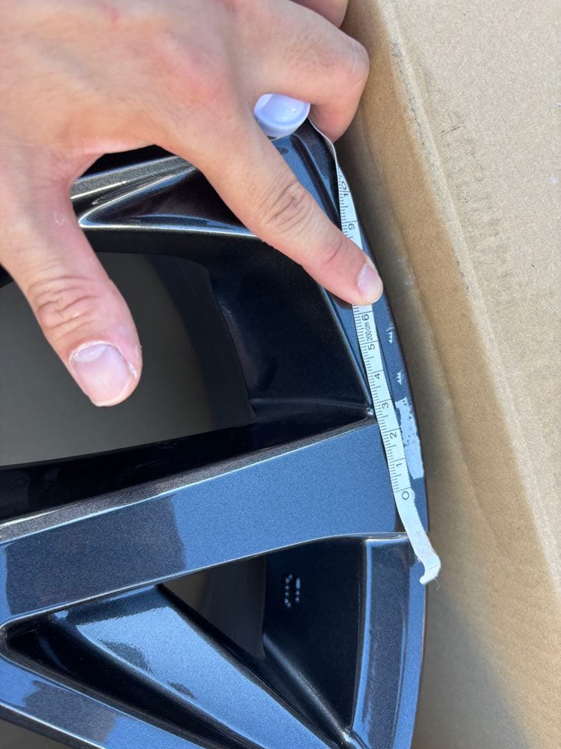 【NERO】エステート　1本のみ純正アルミホイール　キャップ無し21インチ