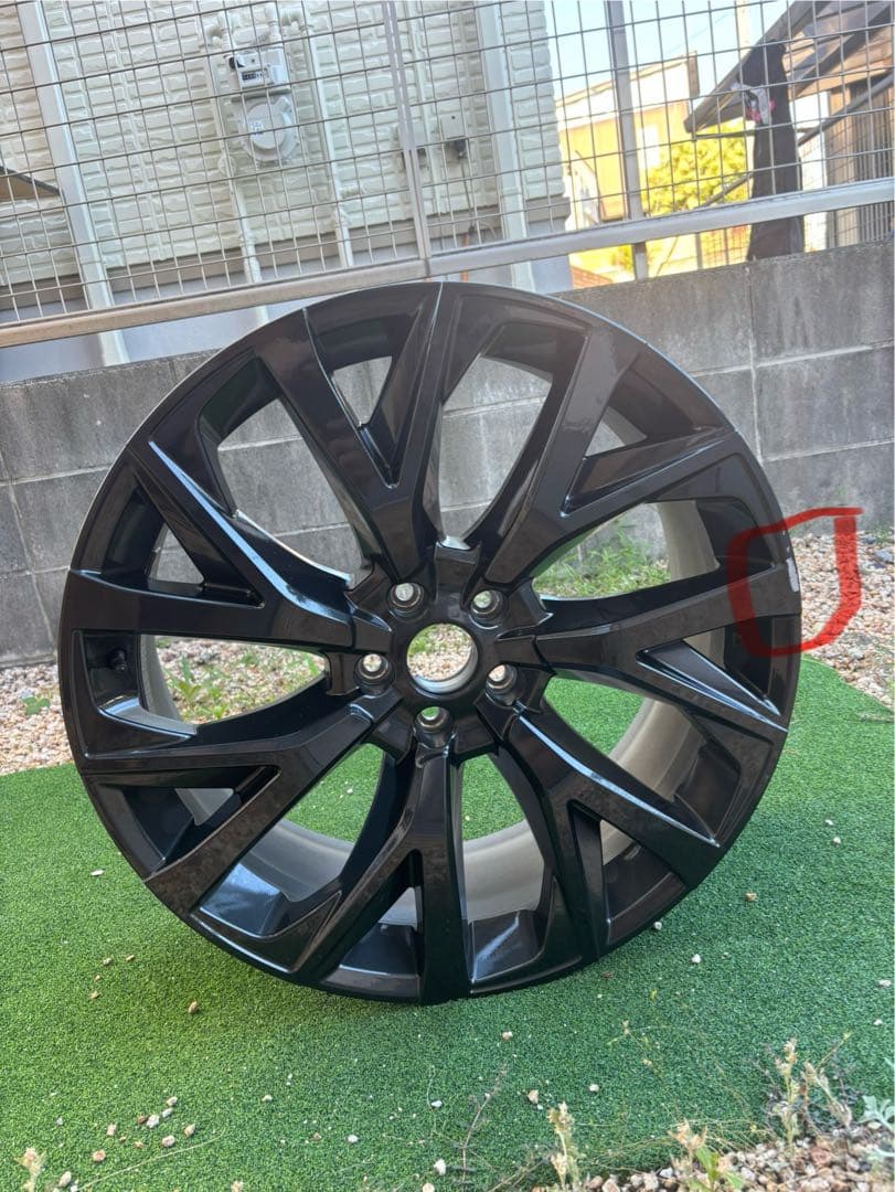 【NERO】エステート　1本のみ純正アルミホイール　キャップ無し21インチ