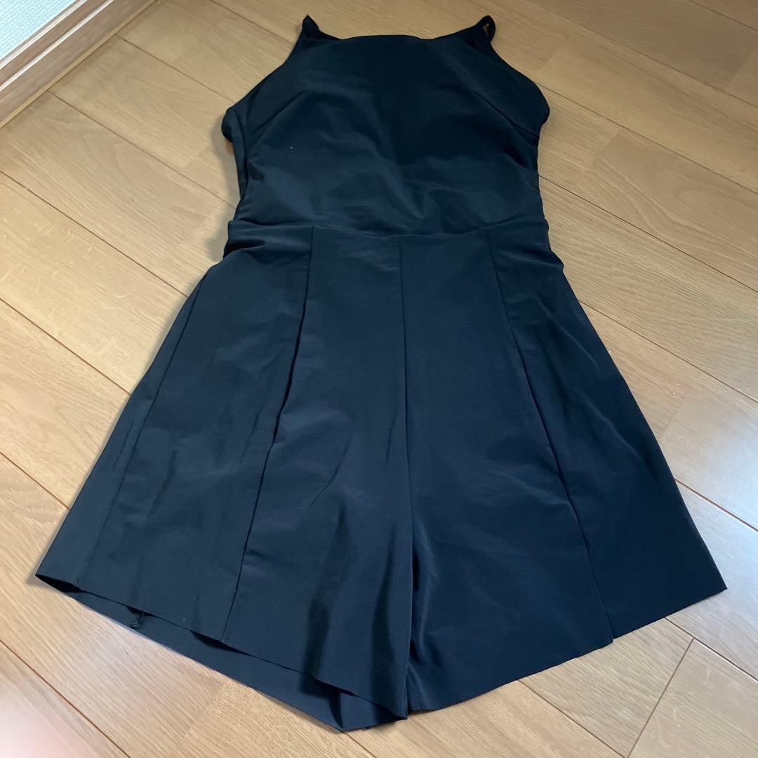 speedo ブラック ワンピース型水着