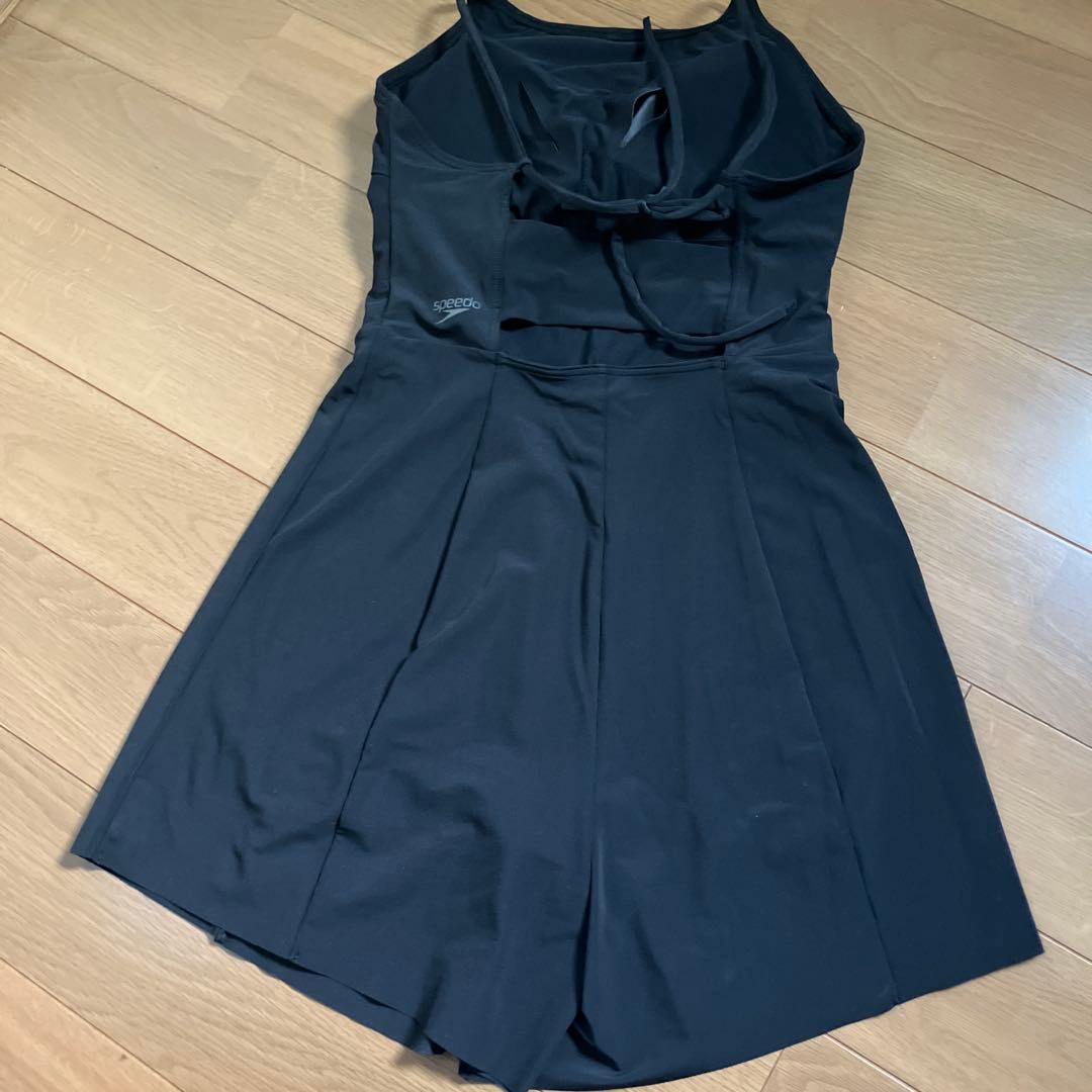 speedo ブラック ワンピース型水着
