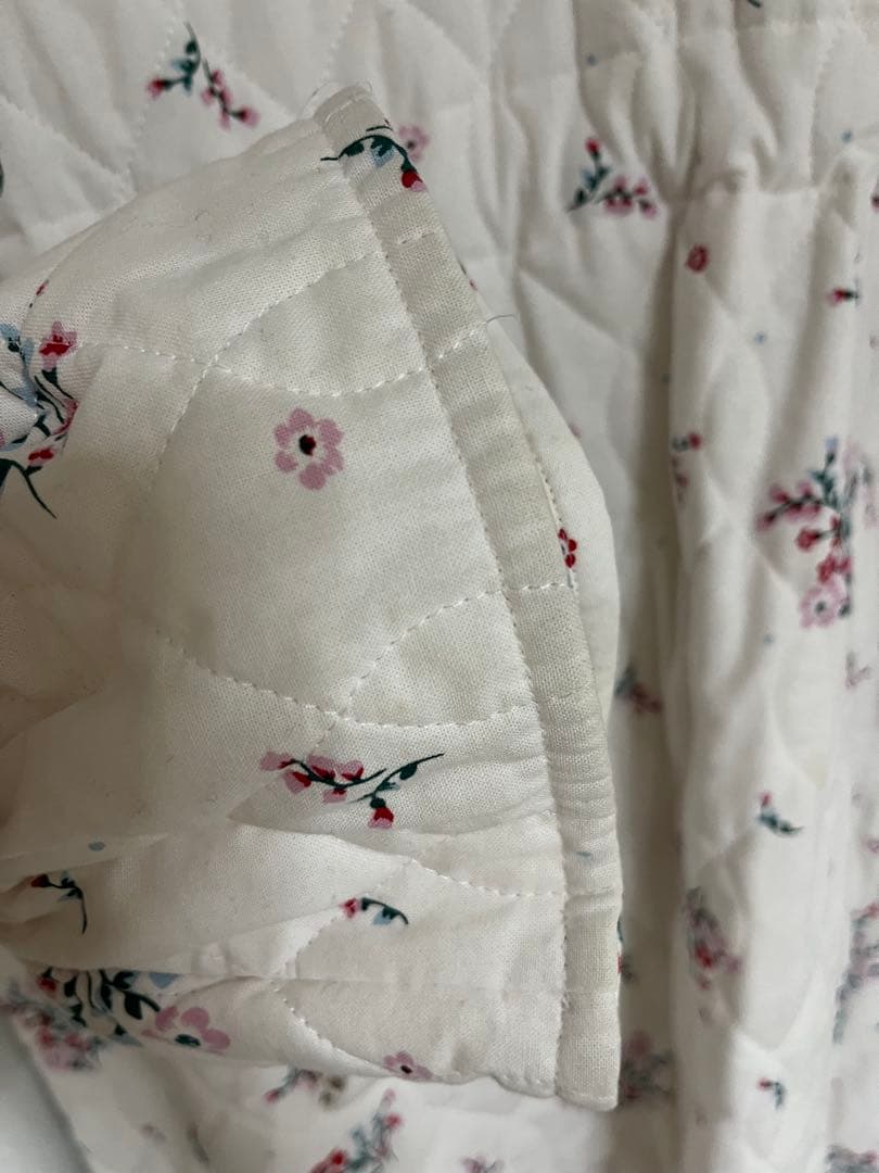 NamotaHOLIDAY フラワーキルティングアノラックベビードレス