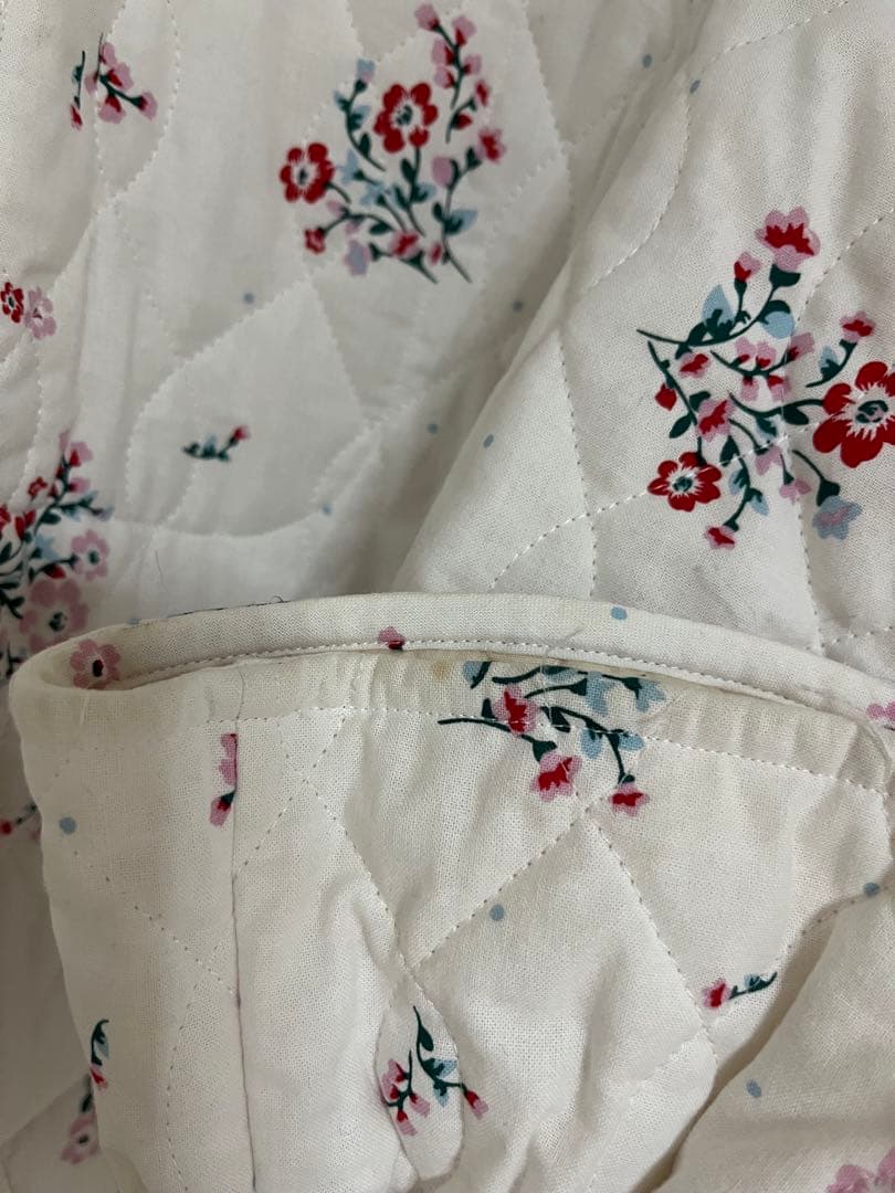 NamotaHOLIDAY フラワーキルティングアノラックベビードレス