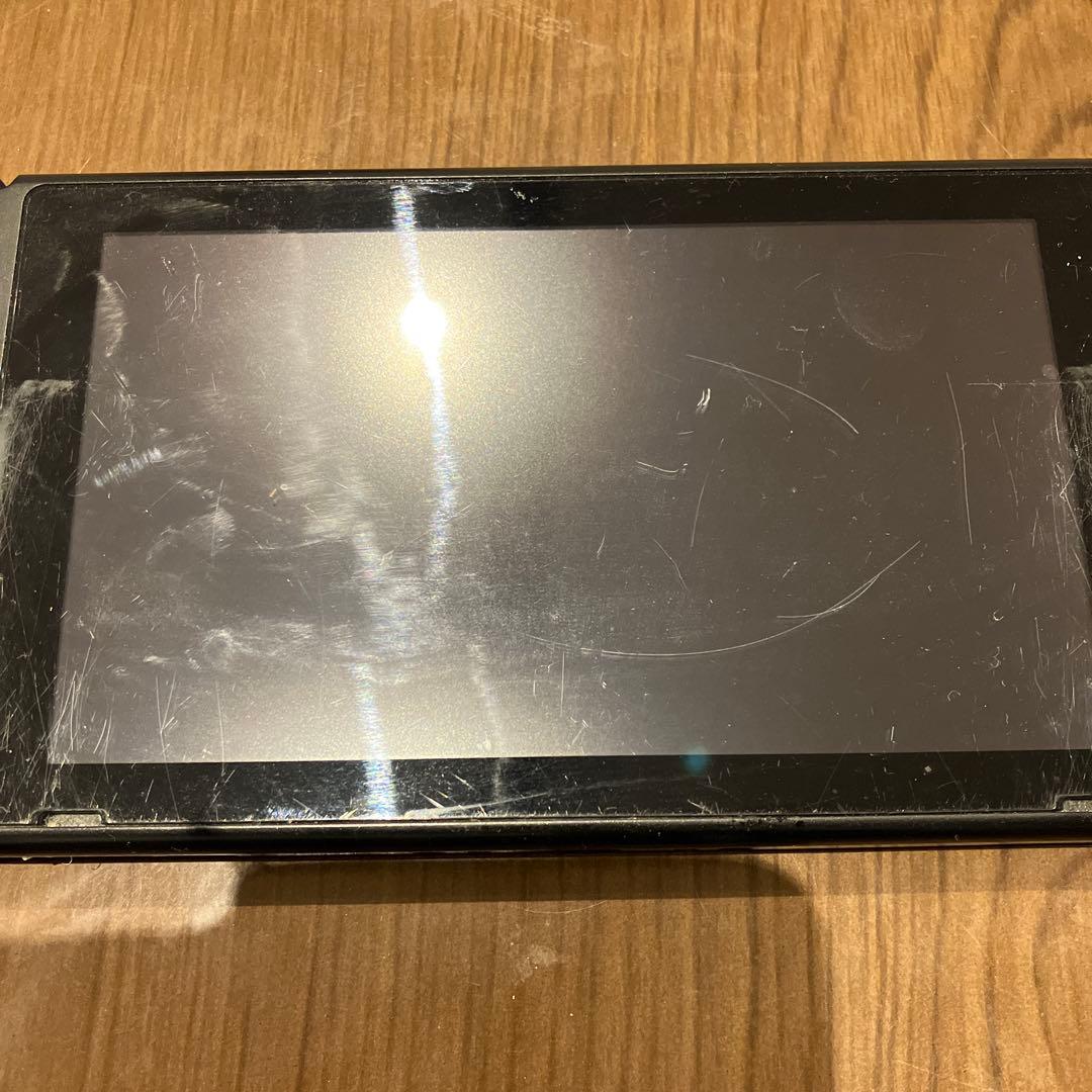 ジャンク品　Nintendo Switch 本体 傷あり