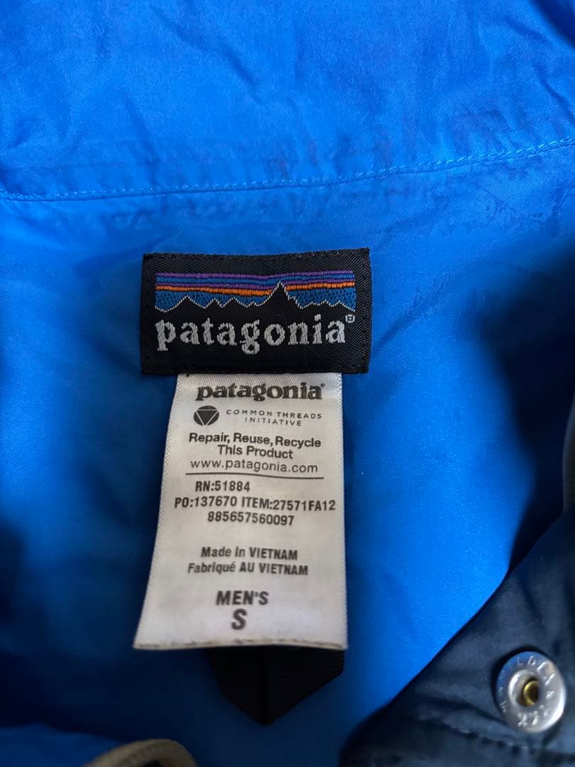 Patagonia ダウンベスト 未発売ベージュ/ネイビー