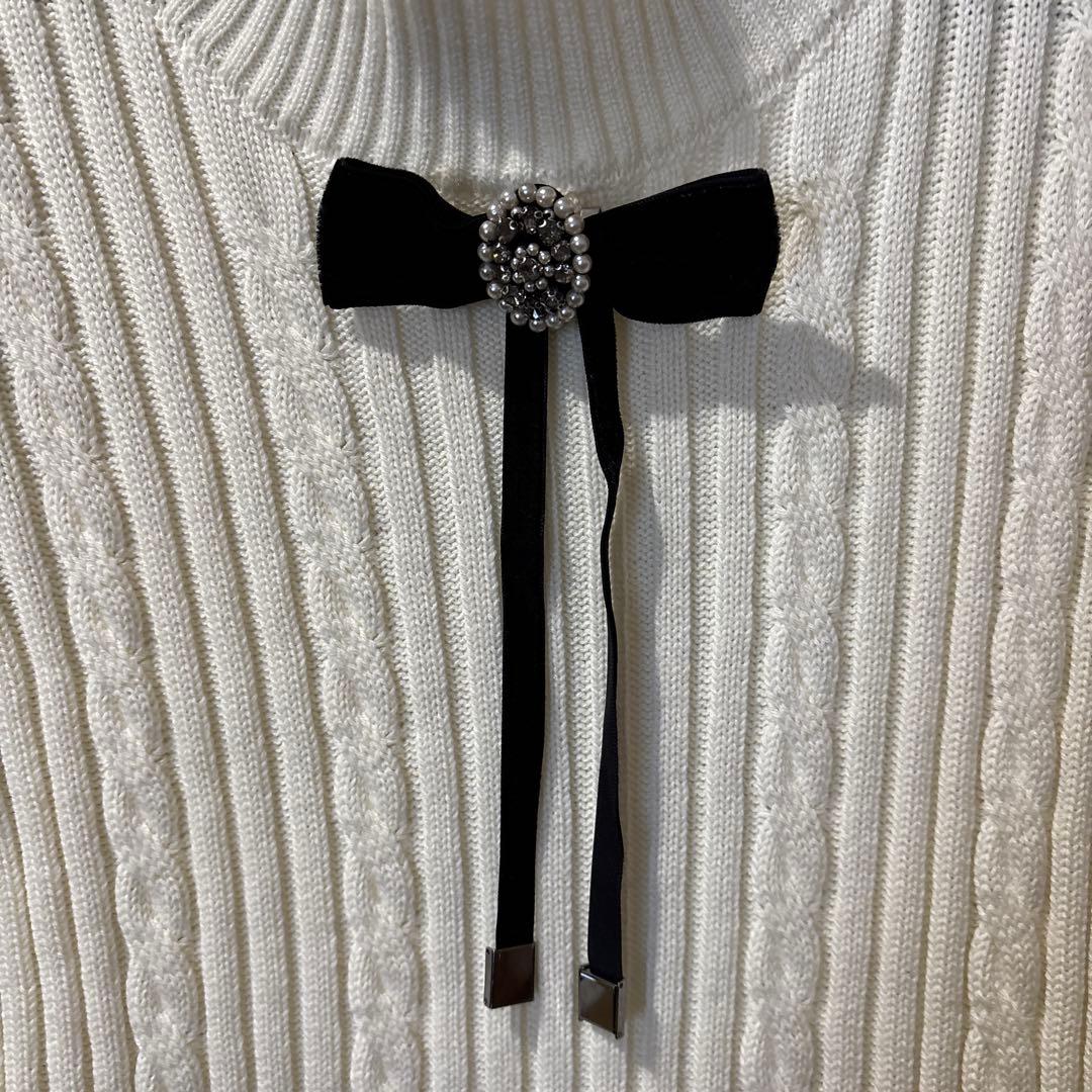 アイボリーリブセーターと花柄スカートセット