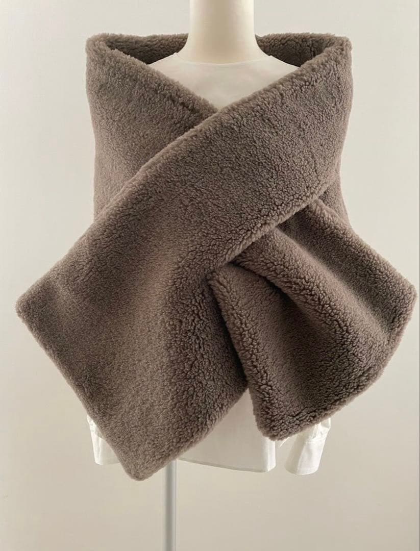 enchar ボアボリュームショールマフラー　モカ