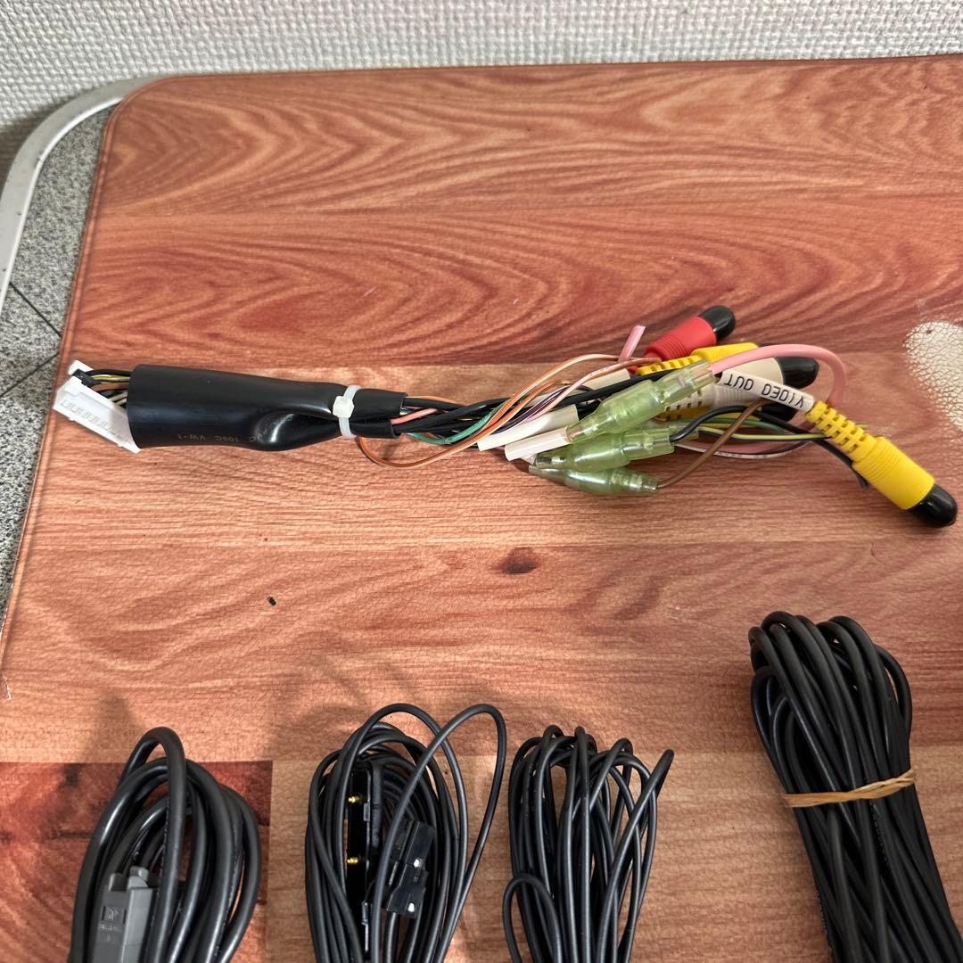 状態良好！【送料無料】パナソニック CN-MW250D カーナビ（フルクリップ）