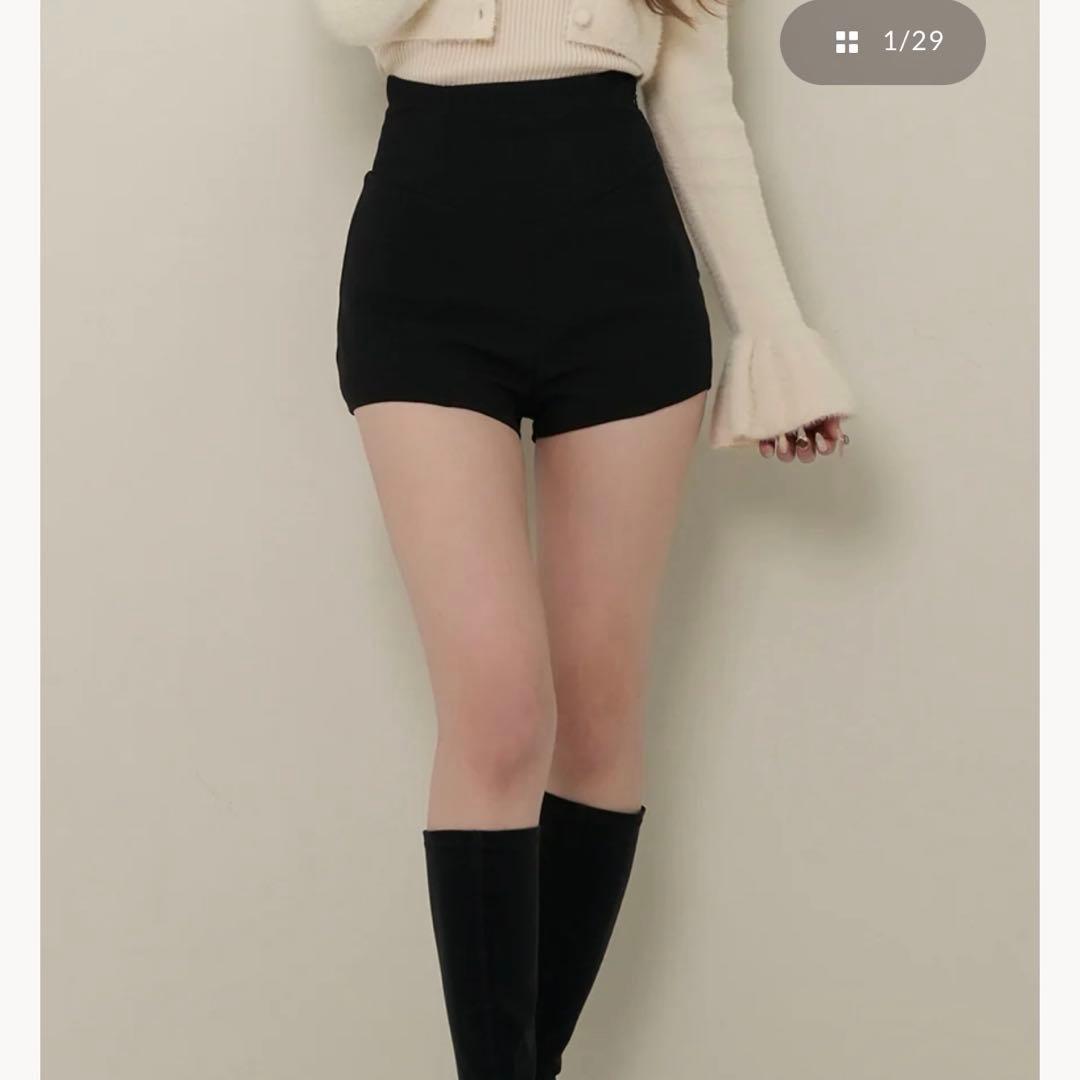 美シルエットショートパンツ　ダーリッチ