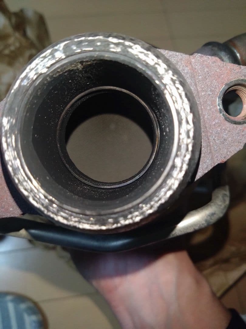 【低走行】ダイハツ KF 触媒 エキマニ キャタライザー