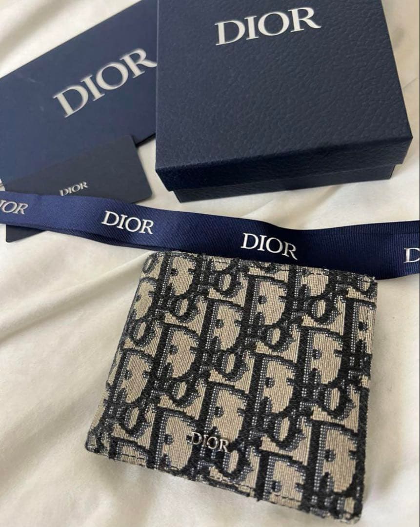 【最終値下げ】Dior 二つ折り財布