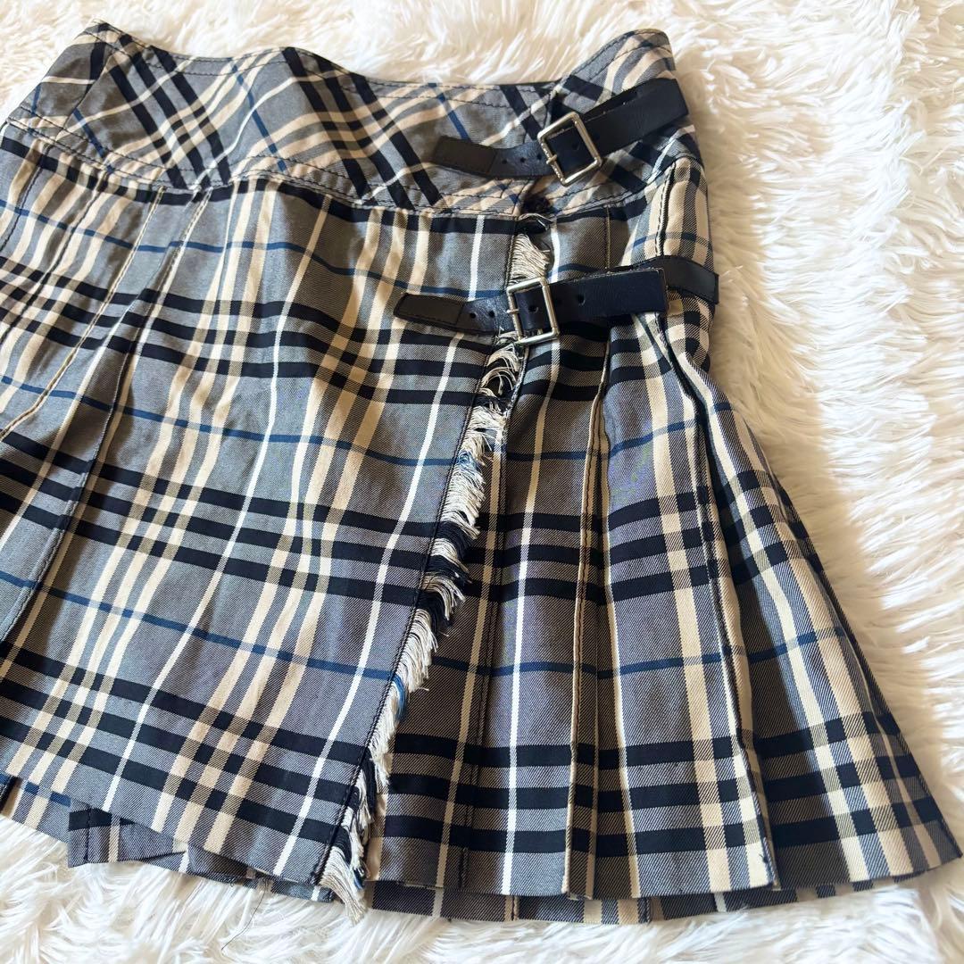 BURBERRY BLUE LABEL 2連 ベルト付 プリーツスカート