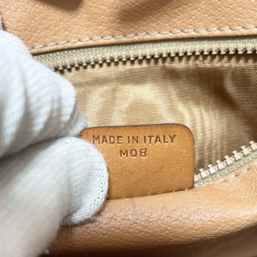 【良品】セリーヌ　ショルダーバッグ　レザー　PVC ロゴ金具　トリオンフ