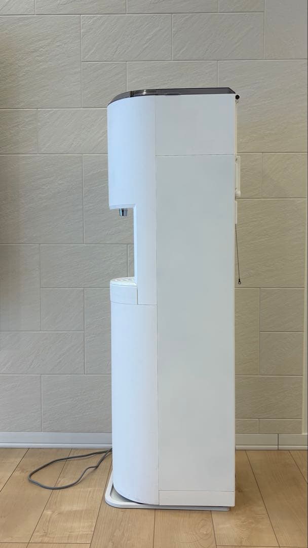 ⭐︎お値下げ⭐︎エブリィフレシャス ウォーターサーバー tallカートリッジ4本付き