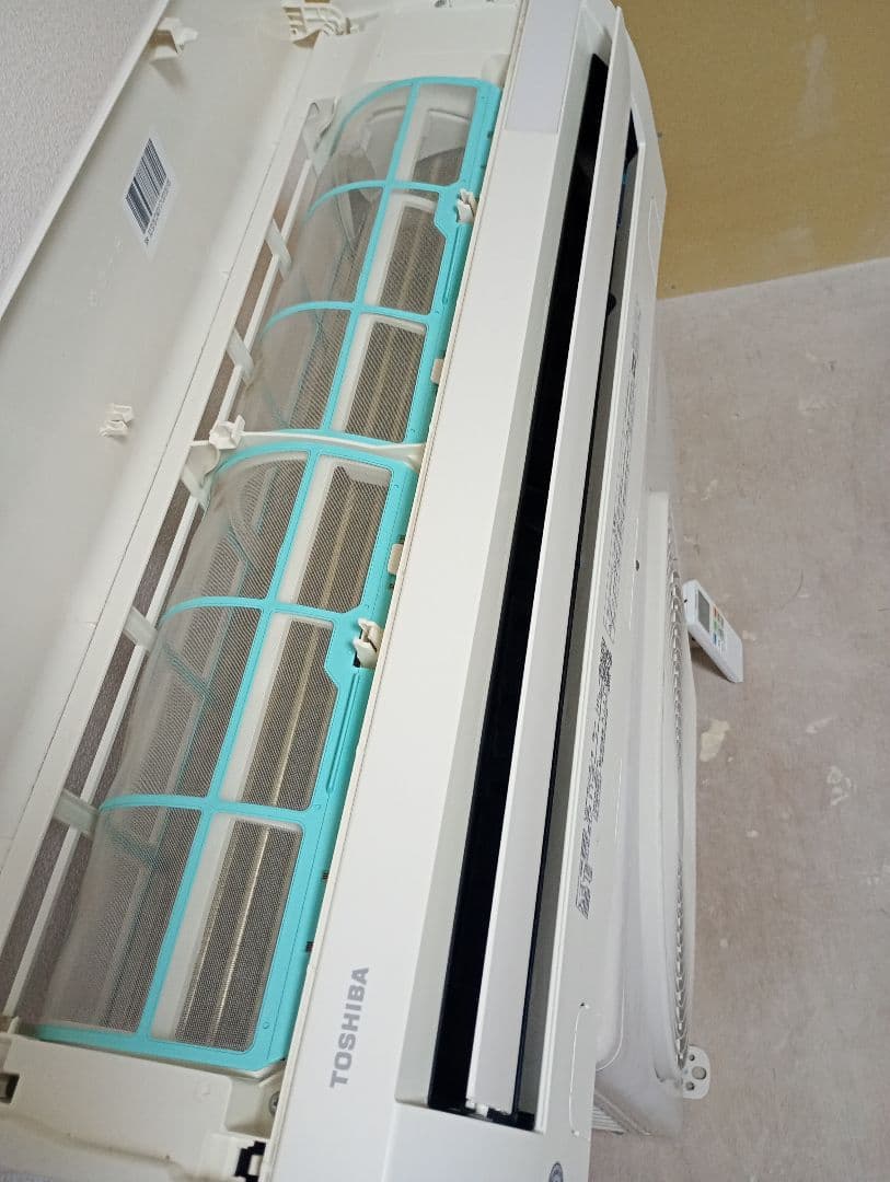 TOSHIBA 2.2 ルームエアコン 2021年製 6〜8畳
