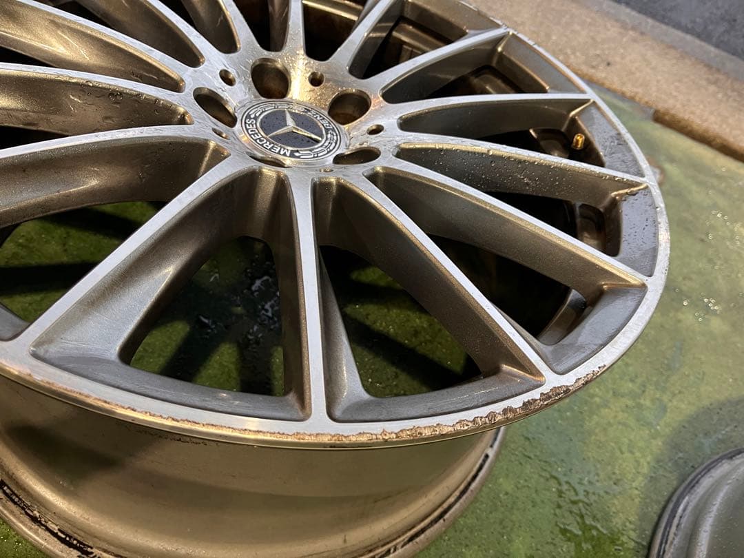 メルセデスベンツ　SクラスAMG純正ホイール　20インチ