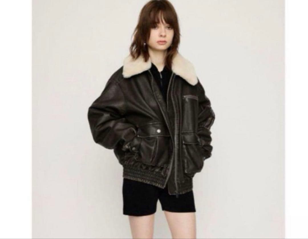 SLY ブラック　ファー襟 レザージャケットVINTAGE F ブルゾン